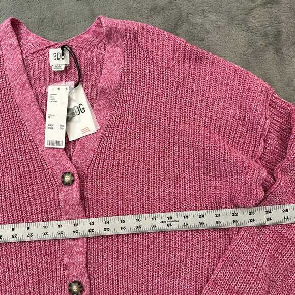 NWT BDG Pink Oversized Chunky Knit Sweater Cardigan Women's MEDIUM - Picture 5 of 6